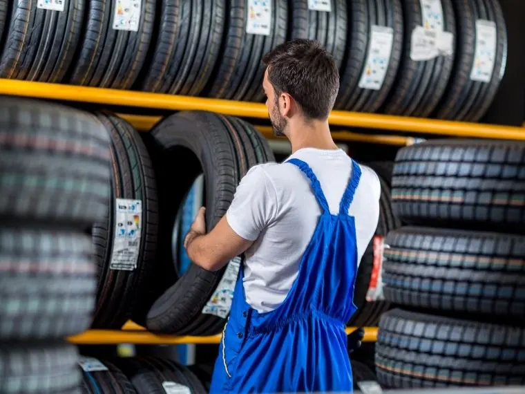 Bozcaada Oto Lastikçi